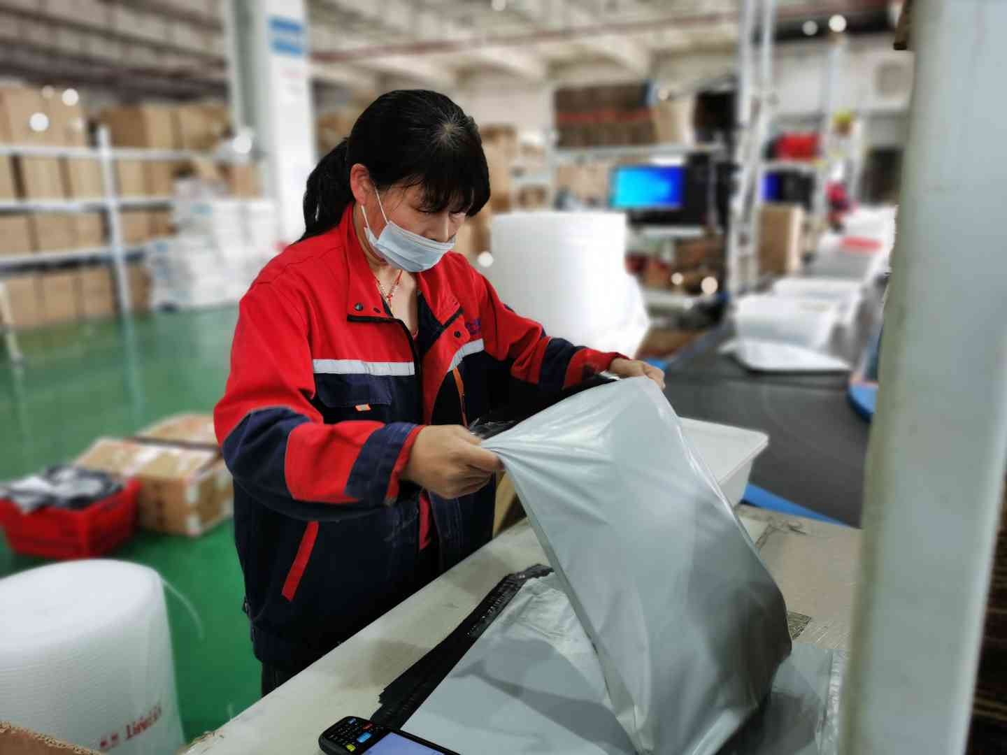 上海服装电商云仓选哪家?实测推荐:库存准确率99.9%、退货4小时处理,差错低于万分之一,24年星力服装仓配方案拆解