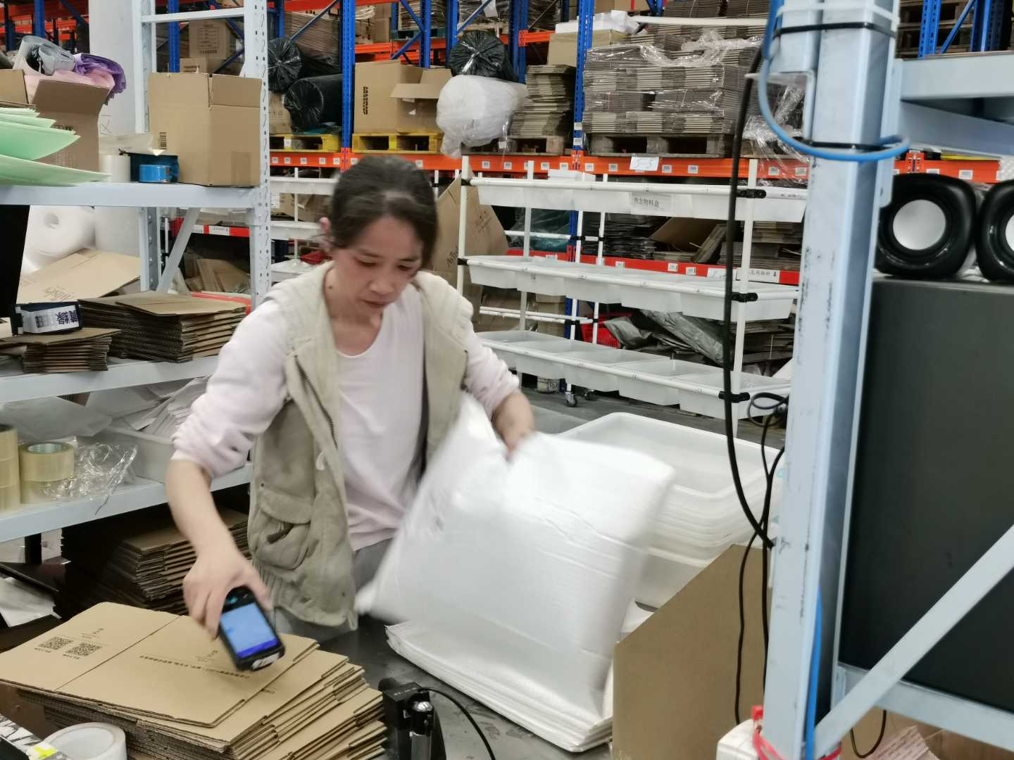 上海电商仓储一件代发:日销100单新店仓费省70%,星力按单计费小卖家首选